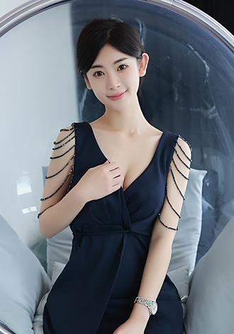 Dating attractive Asian member; gorgeous profiles only: Mingyue from Wuhan
