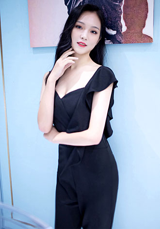Gorgeous member profiles: China dating partner Lianxin