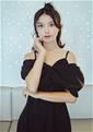 Gorgeous profiles pictures: beautiful Thai member Weiying