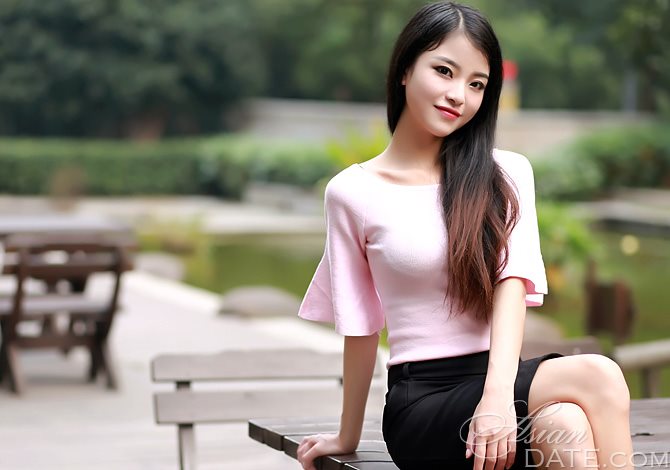 member in China: Ying(Milly) from Shenzhen, 54 yo, hair 