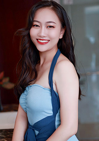 Most gorgeous profiles: caring Thai member Yuting from Kunming